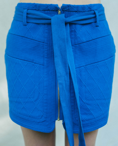 Jupe bleue en toile de kimono vu de face
